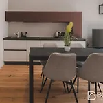 Vista Liberty - Center Ponte Rosso *